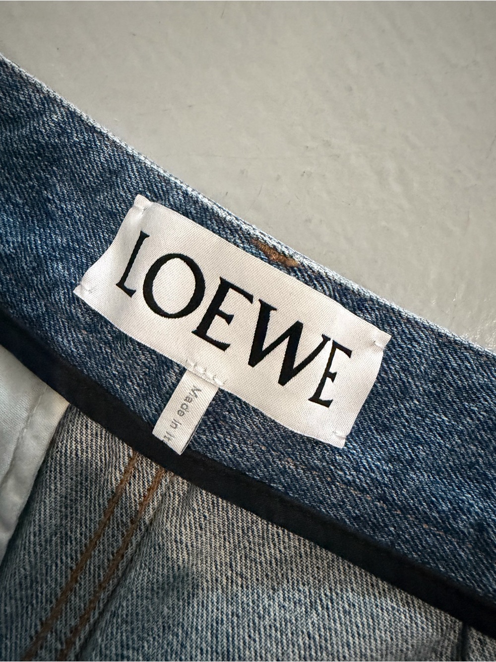 AUTH Loewe Gathered Waist Jeans Size 38 - Picture 3 of 10